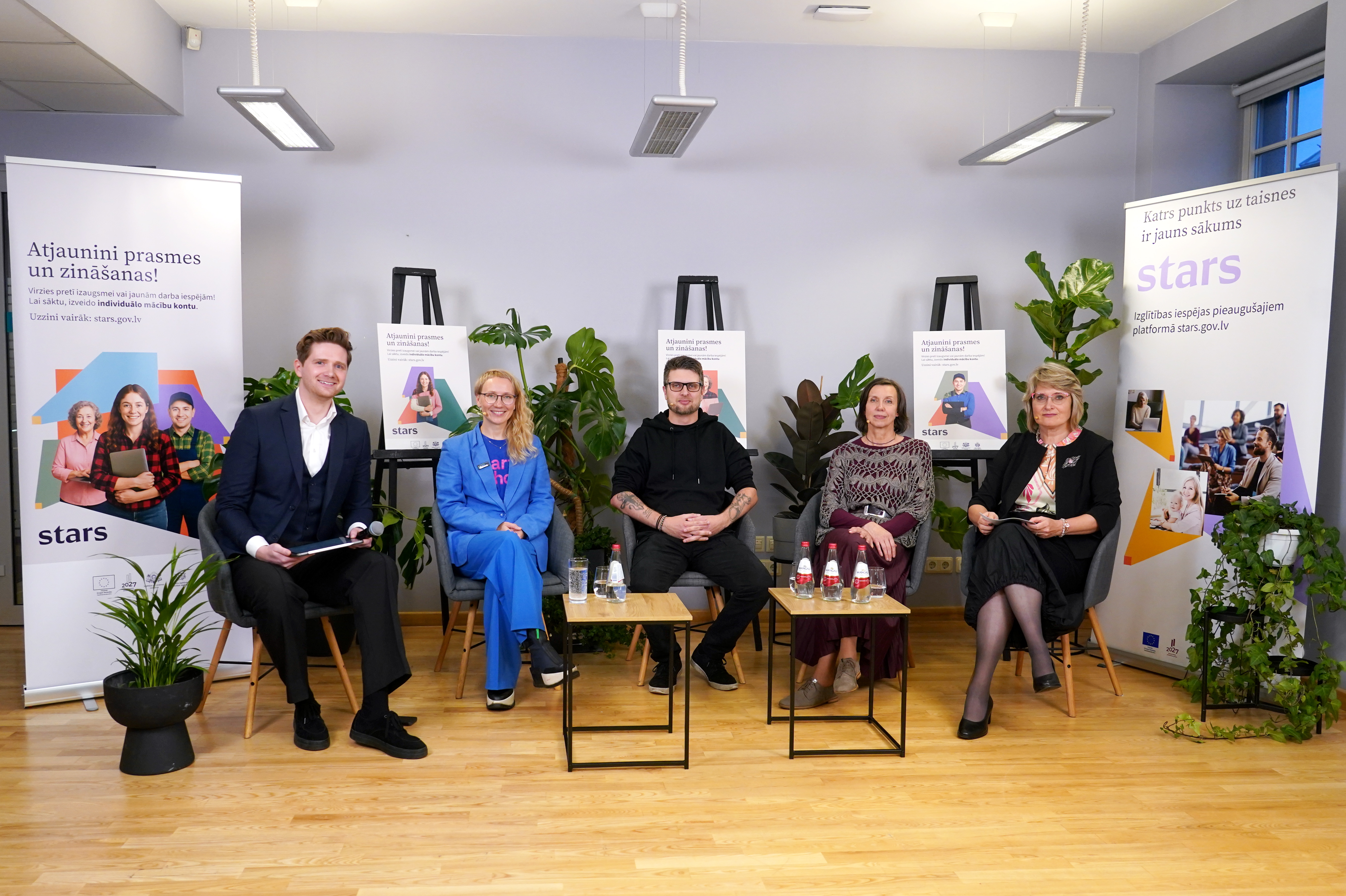 Publicitātes Foto Diskusija Atjaunini Prasmes Ilgtspējīgai Karjerai 2